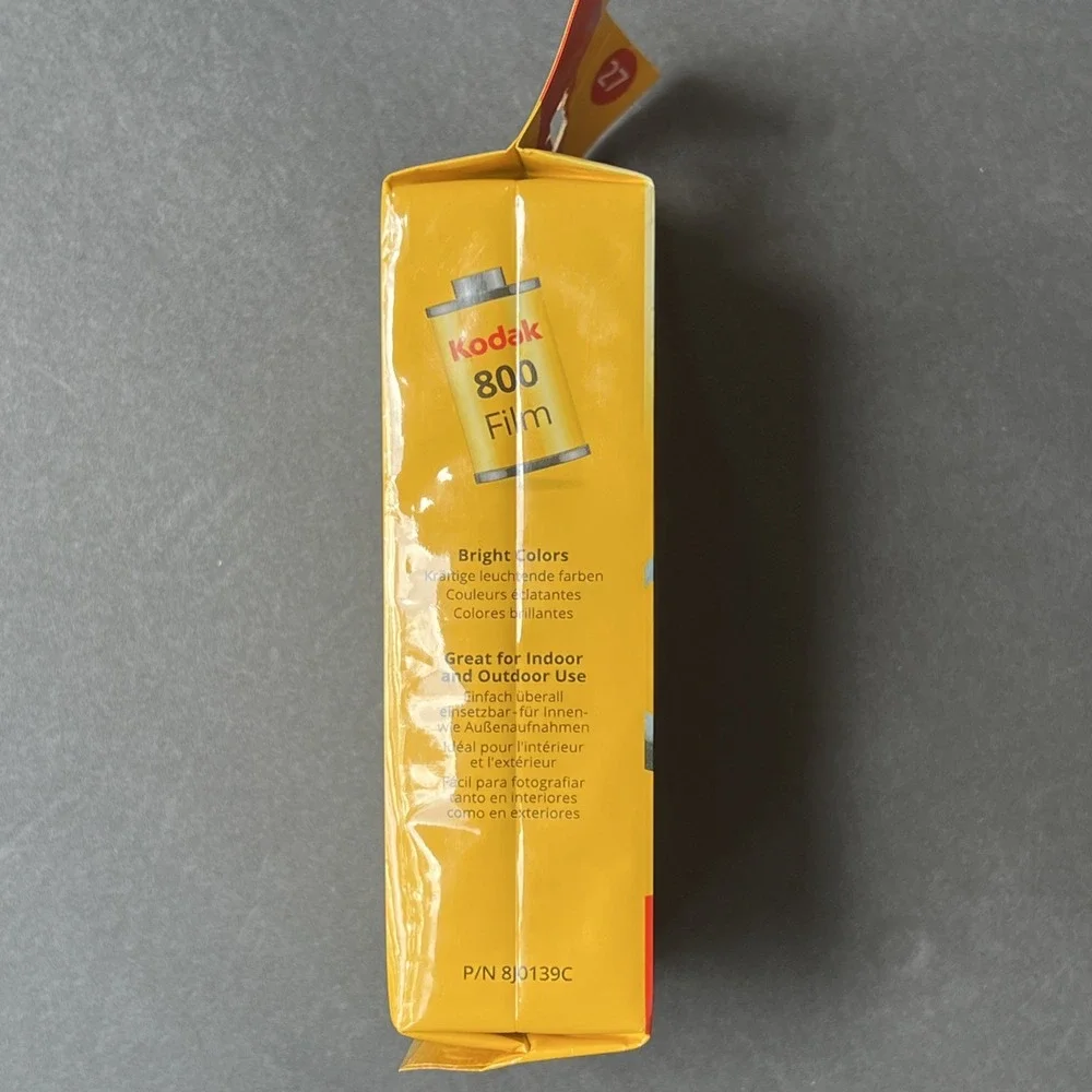 Sealed Kodak FunSaver Disposable 35mm Camera (27 Exposures) 800 Film 08/25